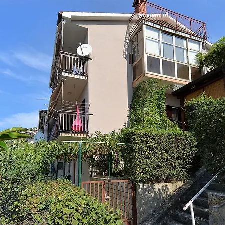 Apartment Apartment Near The Sea 650 Rabac