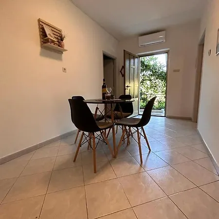Apartment Near The Sea 650 Apartment