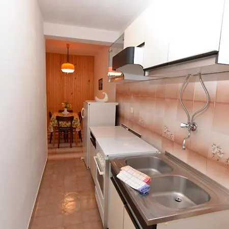 Apartment Apartment Near The Sea 650 Rabac