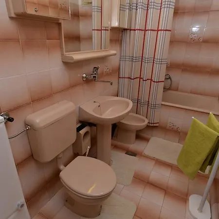 Apartment Near The Sea 650 Apartment Rabac